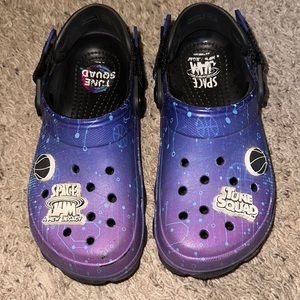 Youth size 1 Space Jam crocs in good used condition. Only worn a few times